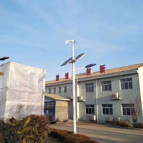 風(fēng)光互補(bǔ)路燈系統(tǒng)的配置和作用